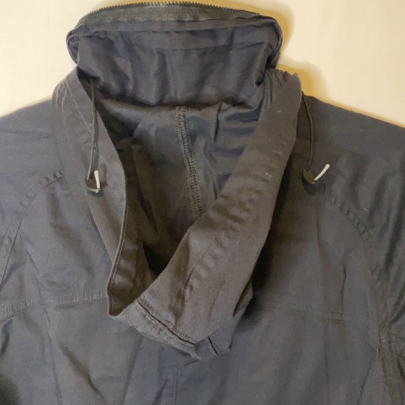 Under Armour Jacket - Picture 3 of 3